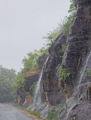 Queen of Satpura पचमढ़ी (Pachmarhi) में मानसून में उमड़ते है सैलानी, आओ जाने पचमढ़ी के प्रमुख दार्शनिक स्थल Satpura Tiger reserve